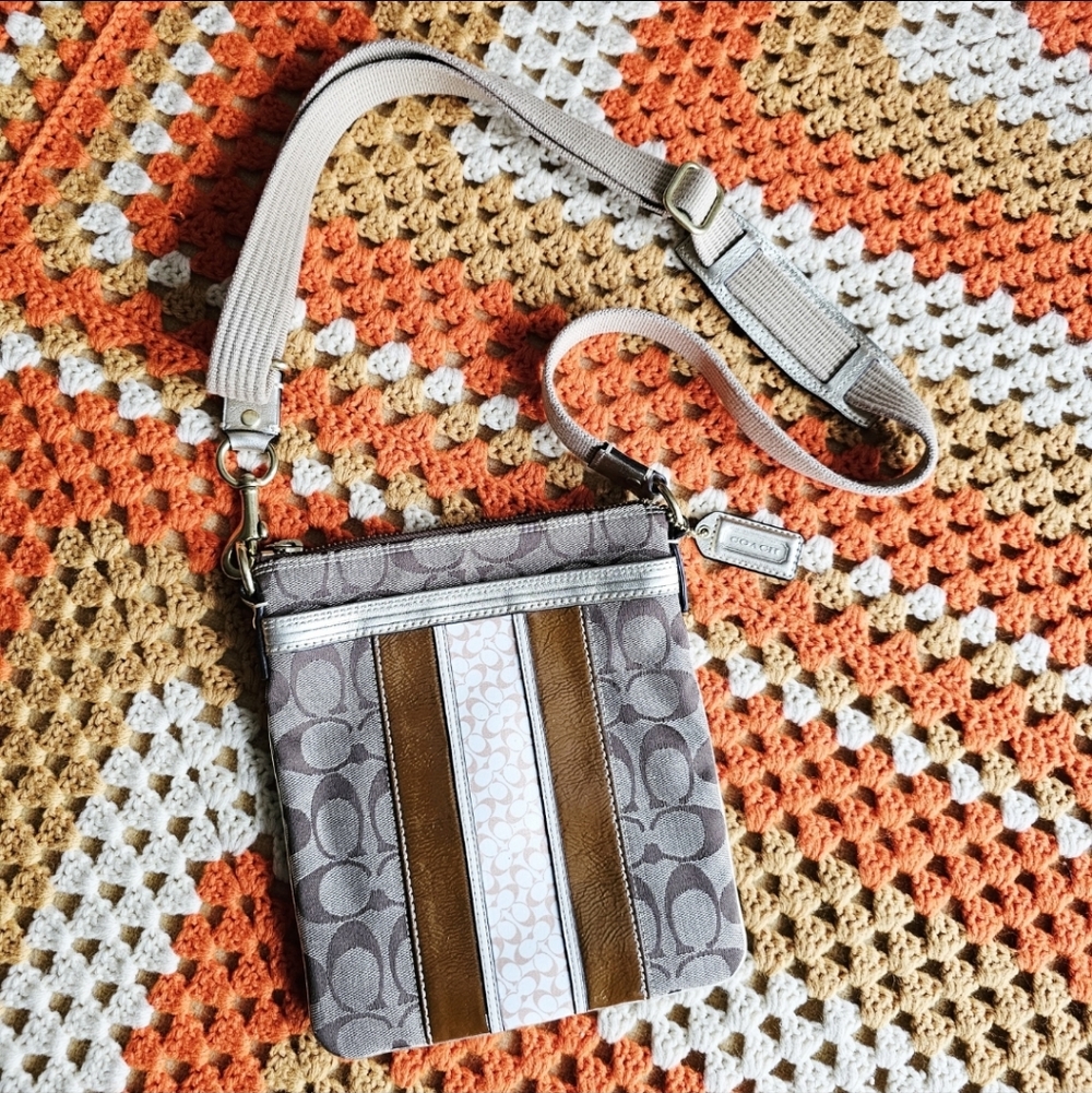 Y2K Coach 2007 Signature Stripe Crossbody Bag Brown Tan Jacquard Monogram